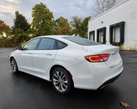 Белый Крайслер 200, объемом двигателя 3.6 л и пробегом 72 тыс. км за 6100 $, фото 5 на Automoto.ua