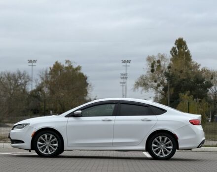 Белый Крайслер 200, объемом двигателя 3.6 л и пробегом 204 тыс. км за 9900 $, фото 4 на Automoto.ua