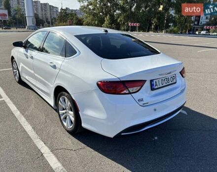 Белый Крайслер 200, объемом двигателя 2.36 л и пробегом 217 тыс. км за 8700 $, фото 4 на Automoto.ua