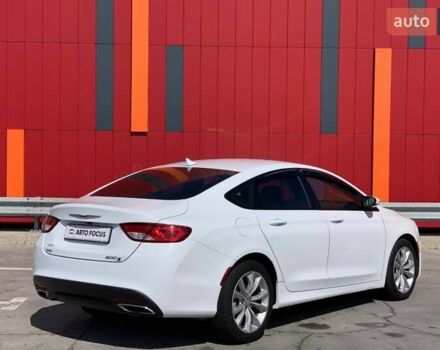 Белый Крайслер 200, объемом двигателя 3.6 л и пробегом 204 тыс. км за 12790 $, фото 7 на Automoto.ua