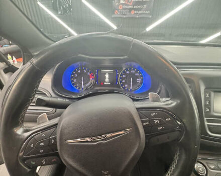 Белый Крайслер 200, объемом двигателя 2.36 л и пробегом 231 тыс. км за 7599 $, фото 8 на Automoto.ua