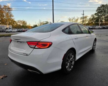 Белый Крайслер 200, объемом двигателя 3.6 л и пробегом 72 тыс. км за 6100 $, фото 7 на Automoto.ua