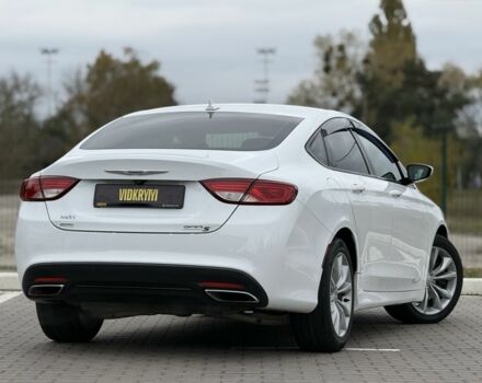 Белый Крайслер 200, объемом двигателя 3.6 л и пробегом 204 тыс. км за 9900 $, фото 9 на Automoto.ua