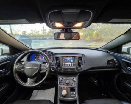 Белый Крайслер 200, объемом двигателя 3.6 л и пробегом 72 тыс. км за 6100 $, фото 9 на Automoto.ua