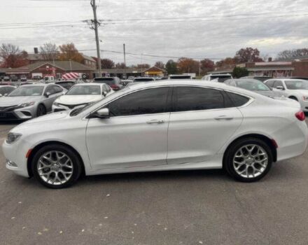 Білий Крайслер 200, об'ємом двигуна 3.6 л та пробігом 79 тис. км за 4800 $, фото 4 на Automoto.ua