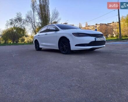 Белый Крайслер 200, объемом двигателя 2.36 л и пробегом 122 тыс. км за 11700 $, фото 18 на Automoto.ua
