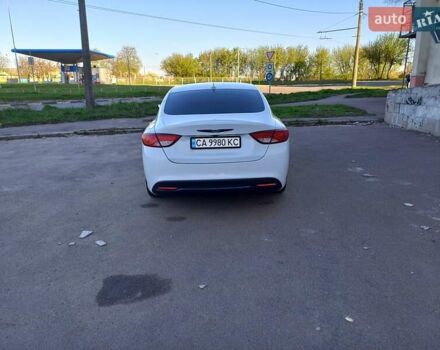Белый Крайслер 200, объемом двигателя 2.36 л и пробегом 122 тыс. км за 11700 $, фото 23 на Automoto.ua