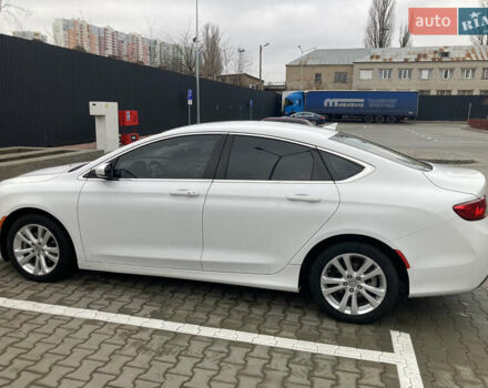 Белый Крайслер 200, объемом двигателя 2.36 л и пробегом 87 тыс. км за 11000 $, фото 9 на Automoto.ua