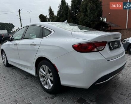Белый Крайслер 200, объемом двигателя 2.4 л и пробегом 101 тыс. км за 10500 $, фото 10 на Automoto.ua