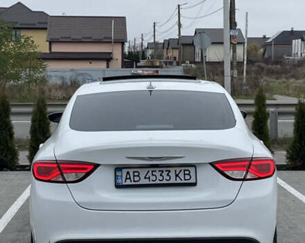 Білий Крайслер 200, об'ємом двигуна 3.61 л та пробігом 186 тис. км за 10600 $, фото 4 на Automoto.ua