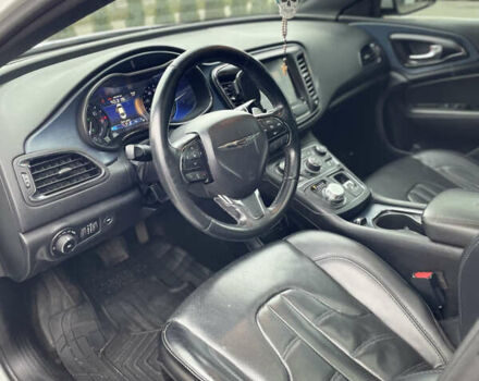 Білий Крайслер 200, об'ємом двигуна 3.61 л та пробігом 186 тис. км за 10600 $, фото 14 на Automoto.ua