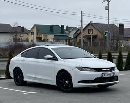 Белый Крайслер 200, объемом двигателя 3.61 л и пробегом 186 тыс. км за 10300 $, фото 1 на Automoto.ua