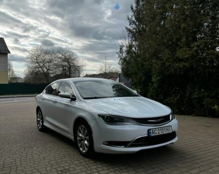 Белый Крайслер 200, объемом двигателя 2.4 л и пробегом 280 тыс. км за 12999 $, фото 1 на Automoto.ua