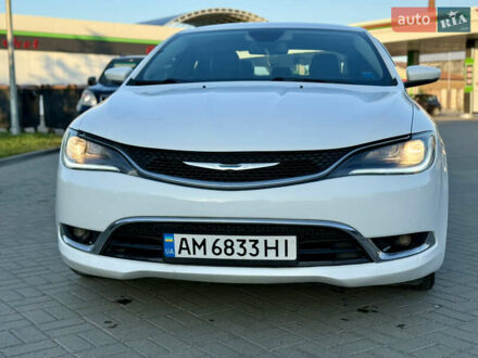 Крайслер 200 2014 в Житомире на Automoto.ua Белый Крайслер 200, объемом двигателя 2.4 л и пробегом 140 тыс. км за 7950 $, фото 1 на Automoto.ua