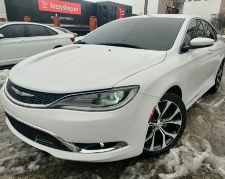 Белый Крайслер 200, объемом двигателя 2.4 л и пробегом 170 тыс. км за 13999 $, фото 1 на Automoto.ua