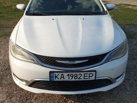 Крайслер 200 2014 у Кропивницькому (Кіровограді) на Automoto.ua Білий Крайслер 200, об'ємом двигуна 2.36 л та пробігом 276 тис. км за 7200 $, фото 1 на Automoto.ua