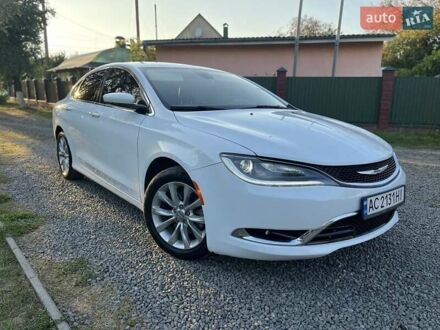 Крайслер 200 2014 у Луцьку на Automoto.ua Білий Крайслер 200, об'ємом двигуна 2.4 л та пробігом 240 тис. км за 8950 $, фото 1 на Automoto.ua
