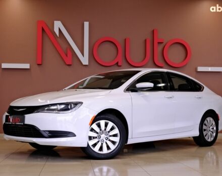 Білий Крайслер 200, об'ємом двигуна 2.4 л та пробігом 111 тис. км за 8900 $, фото 1 на Automoto.ua