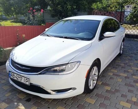Білий Крайслер 200, об'ємом двигуна 2.4 л та пробігом 140 тис. км за 10200 $, фото 1 на Automoto.ua