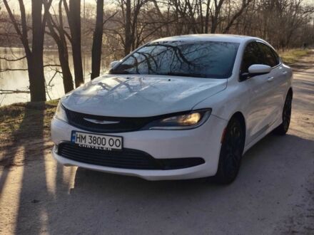 Білий Крайслер 200, об'ємом двигуна 2.4 л та пробігом 279 тис. км за 7800 $, фото 1 на Automoto.ua