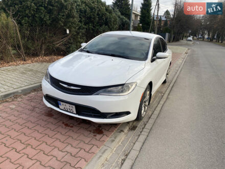 Білий Крайслер 200, об'ємом двигуна 3.6 л та пробігом 182 тис. км за 10000 $, фото 1 на Automoto.ua