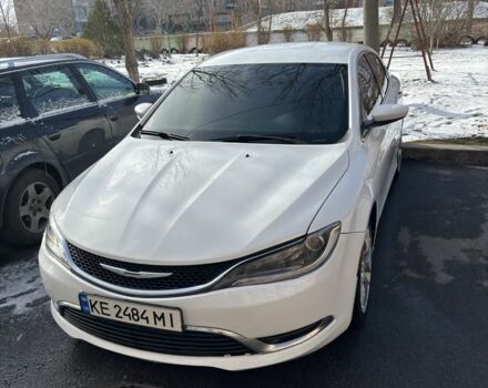 Білий Крайслер 200, об'ємом двигуна 2.4 л та пробігом 218 тис. км за 8600 $, фото 1 на Automoto.ua