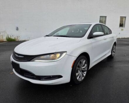 Белый Крайслер 200, объемом двигателя 3.6 л и пробегом 72 тыс. км за 6100 $, фото 1 на Automoto.ua