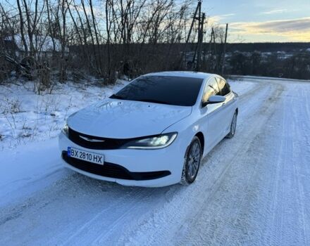 Білий Крайслер 200, об'ємом двигуна 2.4 л та пробігом 135 тис. км за 8650 $, фото 1 на Automoto.ua