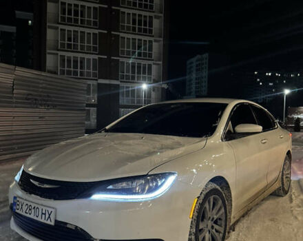 Белый Крайслер 200, объемом двигателя 2.36 л и пробегом 136 тыс. км за 7799 $, фото 1 на Automoto.ua