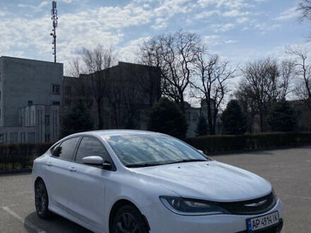 Крайслер 200 2015 у Кам'янське (Дніпродзержинськ) на Automoto.ua Білий Крайслер 200, об'ємом двигуна 2.36 л та пробігом 175 тис. км за 12000 $, фото 1 на Automoto.ua
