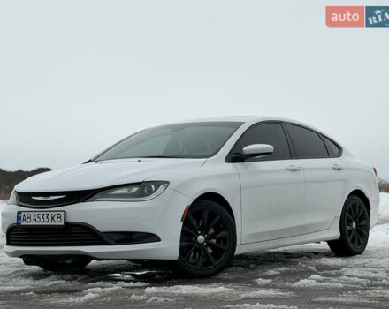 Белый Крайслер 200, объемом двигателя 3.61 л и пробегом 191 тыс. км за 9699 $, фото 1 на Automoto.ua