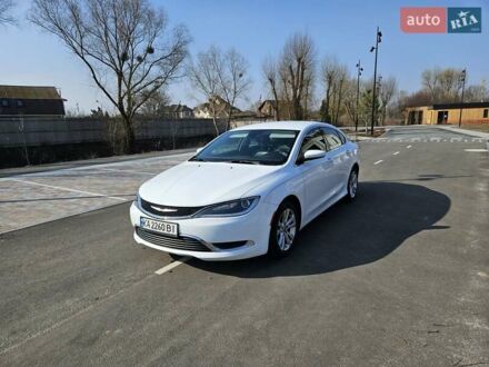 Крайслер 200 2016 в Киеве на Automoto.ua Белый Крайслер 200, объемом двигателя 3.6 л и пробегом 189 тыс. км за 11100 $, фото 1 на Automoto.ua