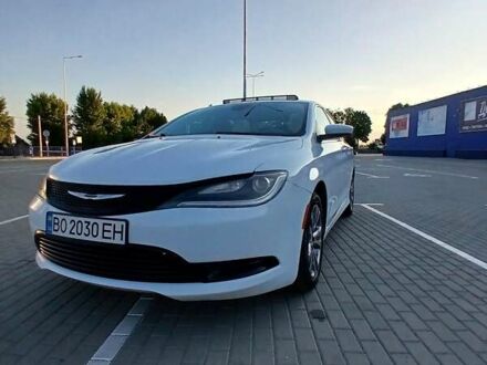 Білий Крайслер 200, об'ємом двигуна 2.36 л та пробігом 191 тис. км за 10000 $, фото 1 на Automoto.ua