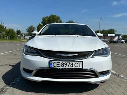 Білий Крайслер 200, об'ємом двигуна 2.4 л та пробігом 200 тис. км за 8900 $, фото 1 на Automoto.ua