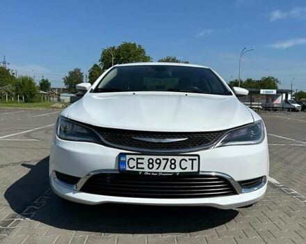 Белый Крайслер 200, объемом двигателя 2.4 л и пробегом 200 тыс. км за 8900 $, фото 1 на Automoto.ua