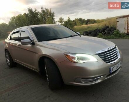 Бежевый Крайслер 200, объемом двигателя 2.4 л и пробегом 85 тыс. км за 8555 $, фото 18 на Automoto.ua