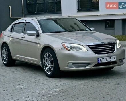 Бежевый Крайслер 200, объемом двигателя 2.4 л и пробегом 85 тыс. км за 8555 $, фото 7 на Automoto.ua