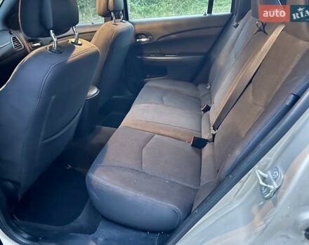 Бежевый Крайслер 200, объемом двигателя 2.4 л и пробегом 85 тыс. км за 8555 $, фото 10 на Automoto.ua