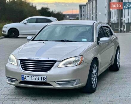 Бежевый Крайслер 200, объемом двигателя 2.4 л и пробегом 85 тыс. км за 8555 $, фото 2 на Automoto.ua