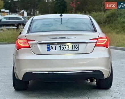 Бежевый Крайслер 200, объемом двигателя 2.4 л и пробегом 85 тыс. км за 8555 $, фото 3 на Automoto.ua