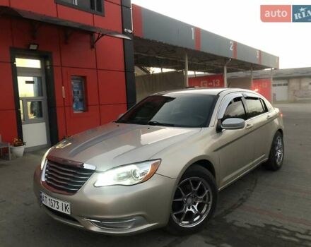 Бежевый Крайслер 200, объемом двигателя 2.4 л и пробегом 85 тыс. км за 8555 $, фото 1 на Automoto.ua