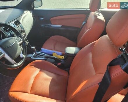 Черный Крайслер 200, объемом двигателя 2.36 л и пробегом 290 тыс. км за 6999 $, фото 6 на Automoto.ua