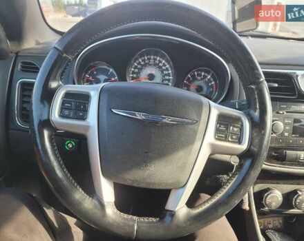 Черный Крайслер 200, объемом двигателя 2.36 л и пробегом 290 тыс. км за 6999 $, фото 2 на Automoto.ua