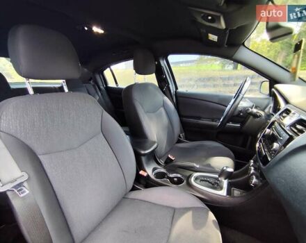 Черный Крайслер 200, объемом двигателя 3.61 л и пробегом 280 тыс. км за 7500 $, фото 12 на Automoto.ua