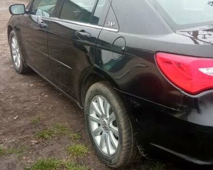 Черный Крайслер 200, объемом двигателя 2.36 л и пробегом 100 тыс. км за 5999 $, фото 1 на Automoto.ua