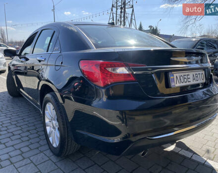 Черный Крайслер 200, объемом двигателя 3.61 л и пробегом 46 тыс. км за 7000 $, фото 3 на Automoto.ua