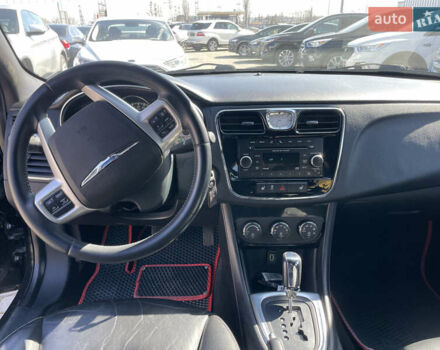 Крайслер 200 2013 в Львове на Automoto.ua Черный Крайслер 200, объемом двигателя 3.61 л и пробегом 46 тыс. км за 6800 $, фото 7 на Automoto.ua