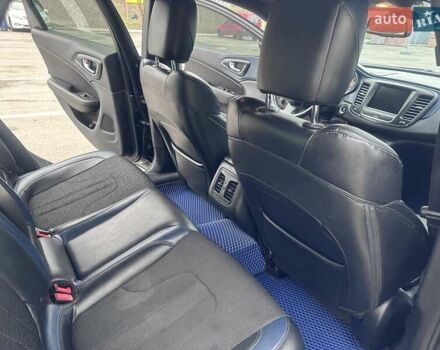 Черный Крайслер 200, объемом двигателя 3.6 л и пробегом 139 тыс. км за 10400 $, фото 18 на Automoto.ua