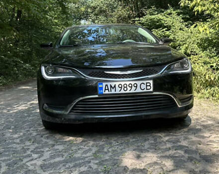 Чорний Крайслер 200, об'ємом двигуна 2.4 л та пробігом 158 тис. км за 10000 $, фото 2 на Automoto.ua