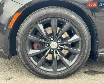 Черный Крайслер 200, объемом двигателя 3.6 л и пробегом 139 тыс. км за 10400 $, фото 13 на Automoto.ua